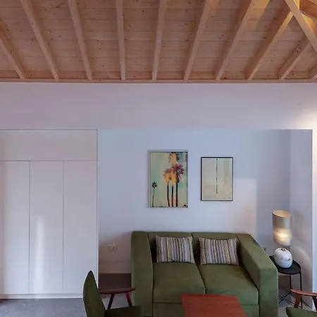 Casa Historica Con Diseno Moderno En